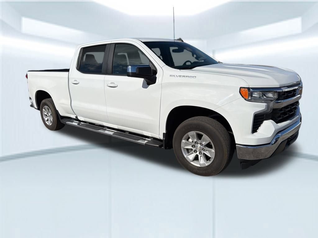 2024 Chevrolet Silverado 1500 LT photo 4