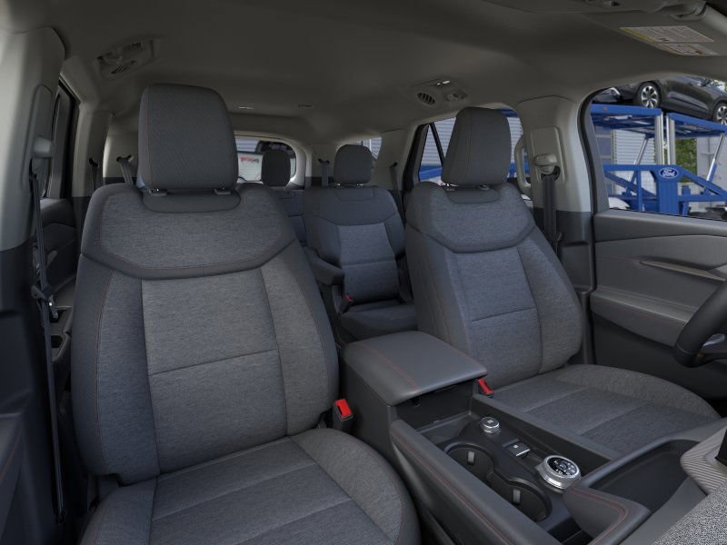 2026 Ford Explorer photo 4