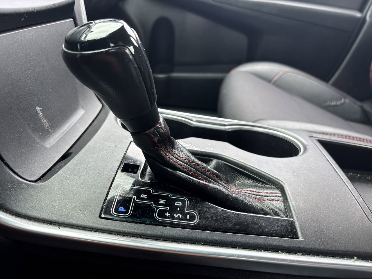 2017 Toyota Camry SE photo 17