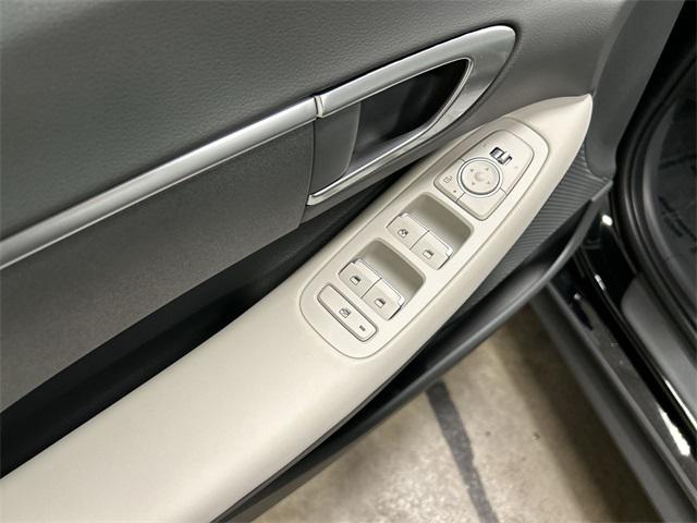 2025 Hyundai Sonata SE photo 21