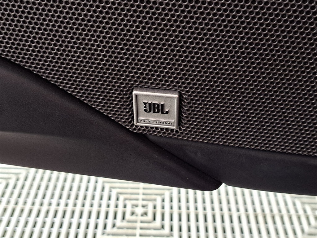 Certified Used 2018 Nero DS 1250 Ferrari Base image 18