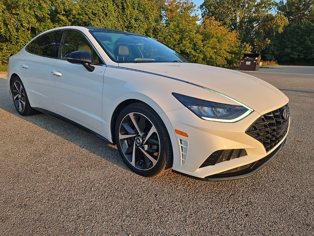 2021 Hyundai Sonata SEL Plus photo 2