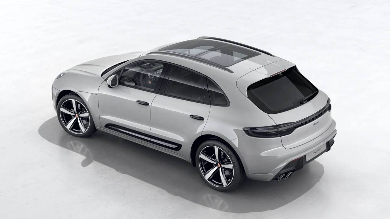 2026 Porsche Macan T photo 3