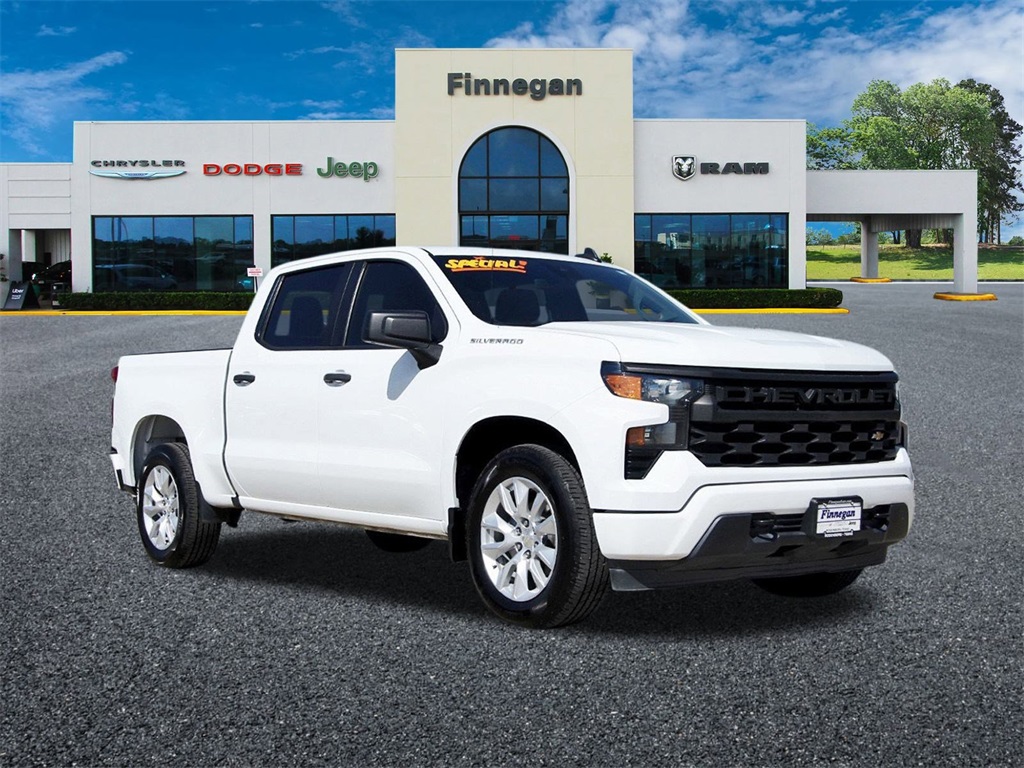 2022 Chevrolet Silverado 1500 Custom