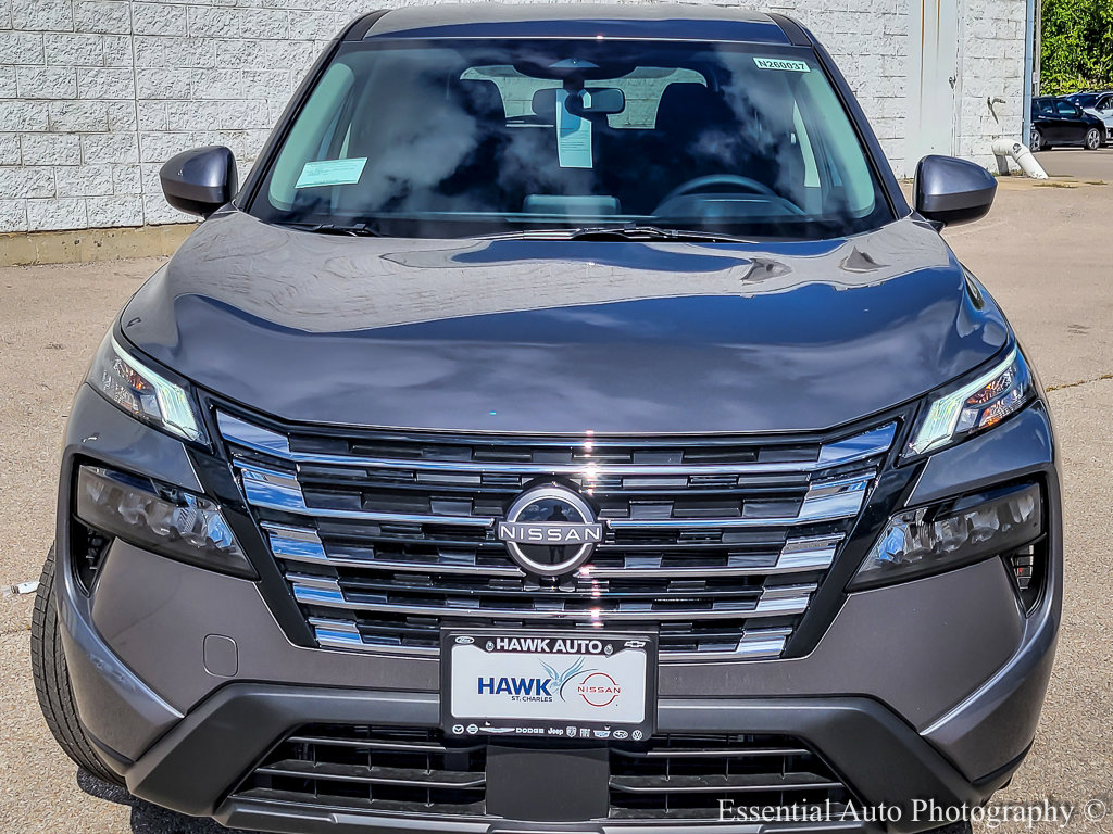 2026 Nissan Rogue SV photo 4