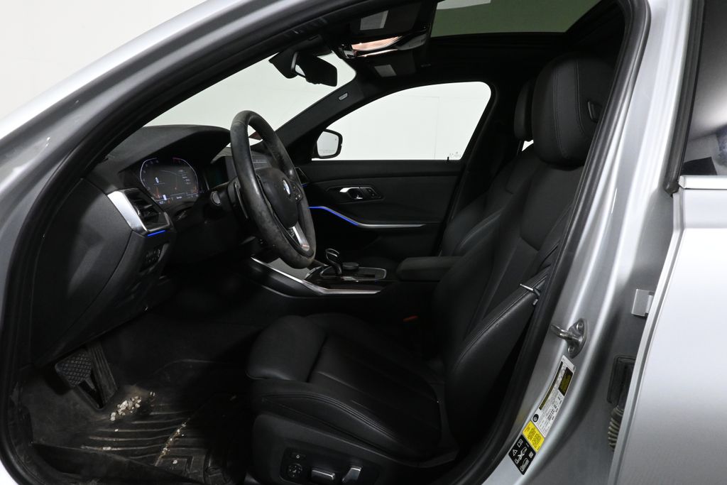 2020 Bmw 330i xDrive Sedan photo 3