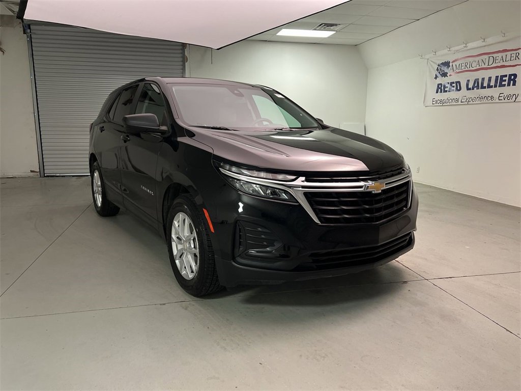 2022 Chevrolet Equinox LS photo 25