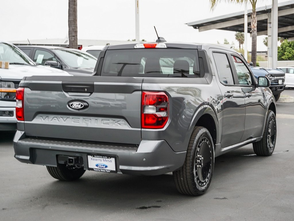 2025 Ford Maverick photo 8