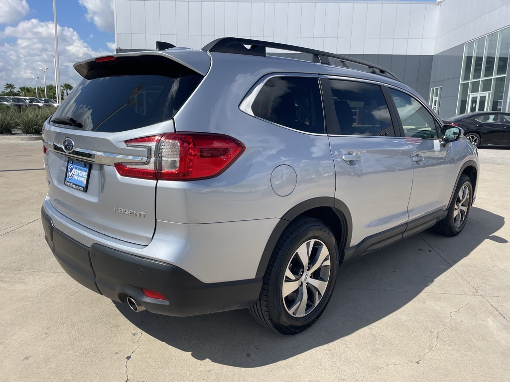 2025 Subaru Ascent Premium photo 3