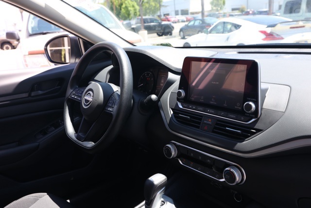 2025 Nissan Altima 2.5 S photo 16