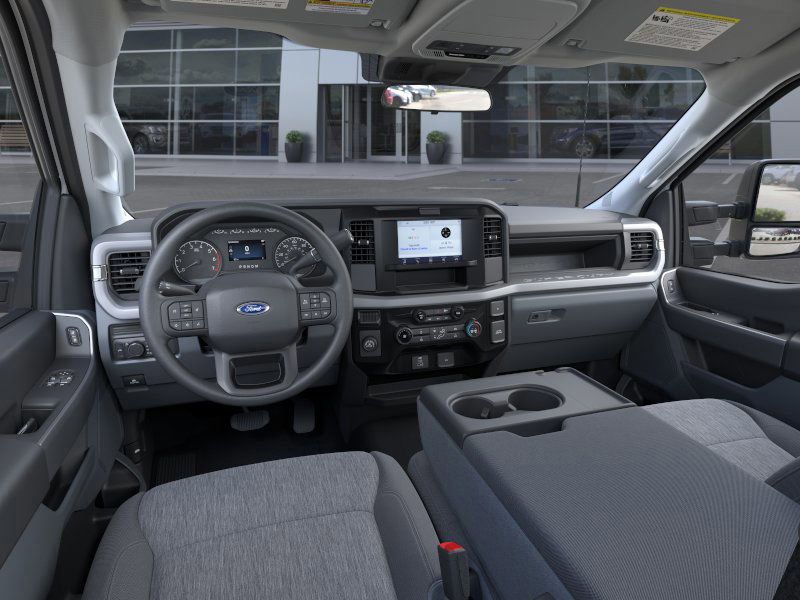 2025 Ford F-250 XL photo 9
