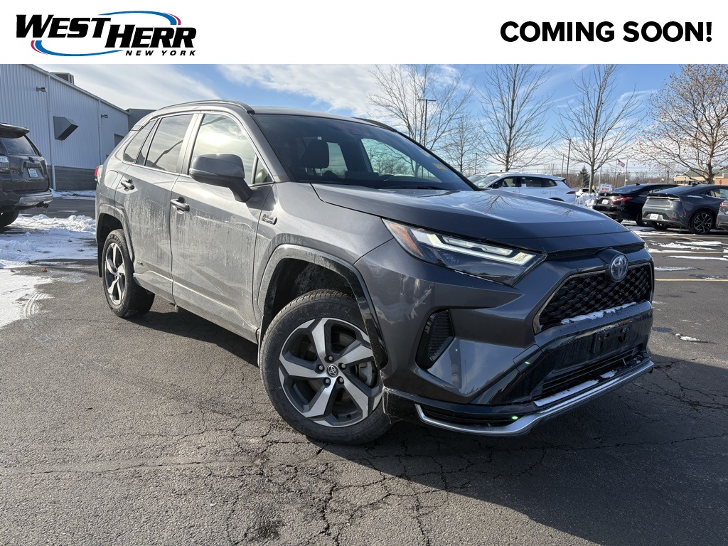 2024 Toyota RAV4 SE's photo
