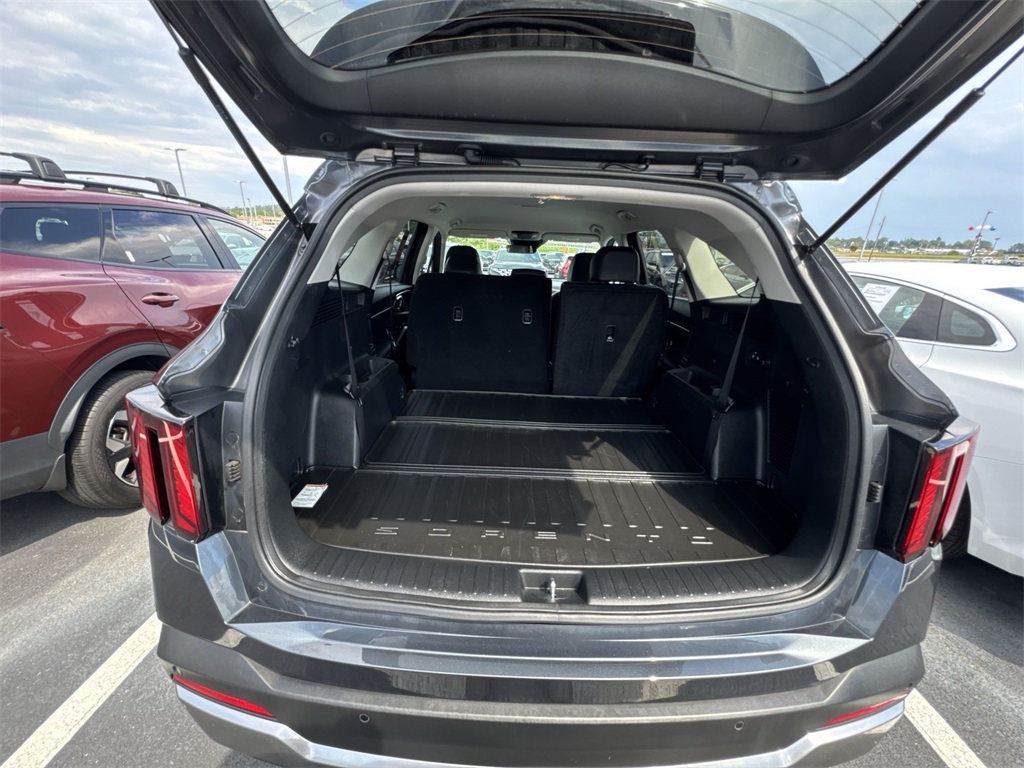 2025 Kia Sorento S photo 29
