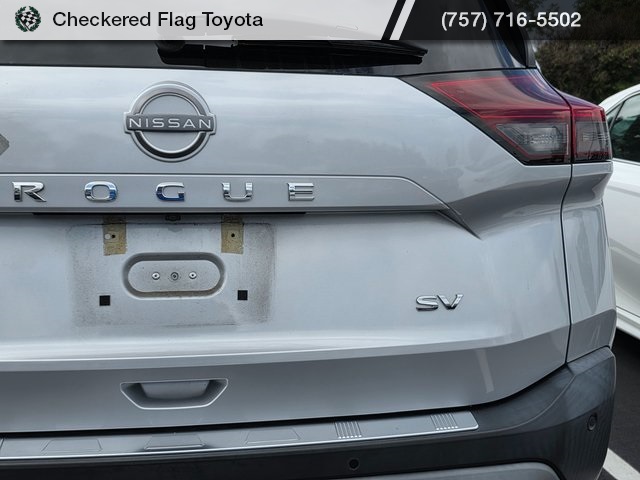 2022 Nissan Rogue SV photo 6