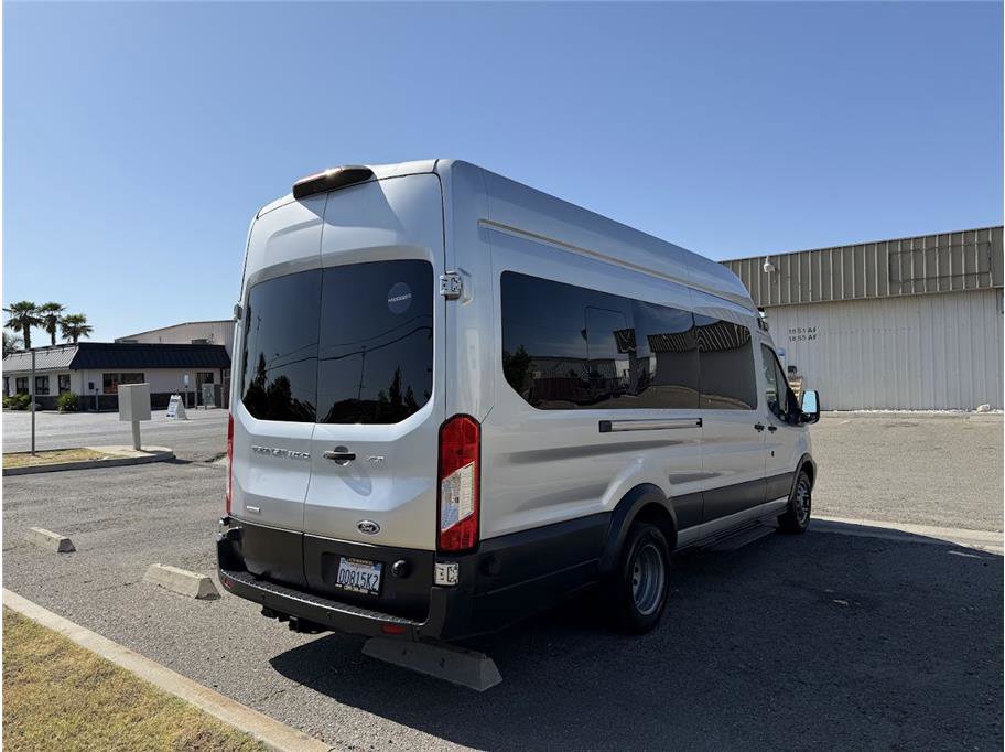 2018 Ford Transit Passenger XLT photo 5