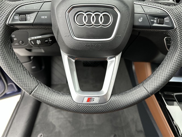 2025 Audi Q5 45 S line Premium Plus photo 5