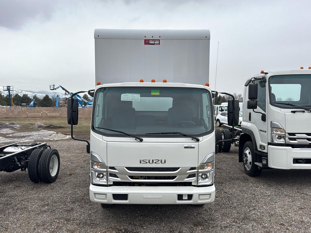 2023 Isuzu NPR HD's photo