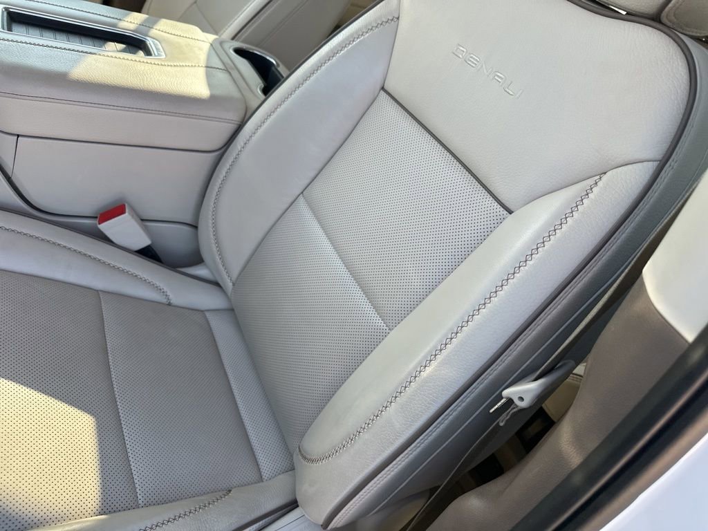 2022 Gmc Yukon XL Denali photo 3