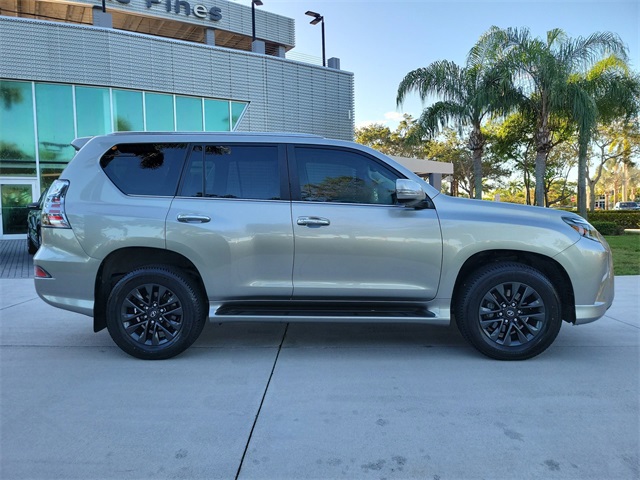 2023 Lexus GX 460 photo 9