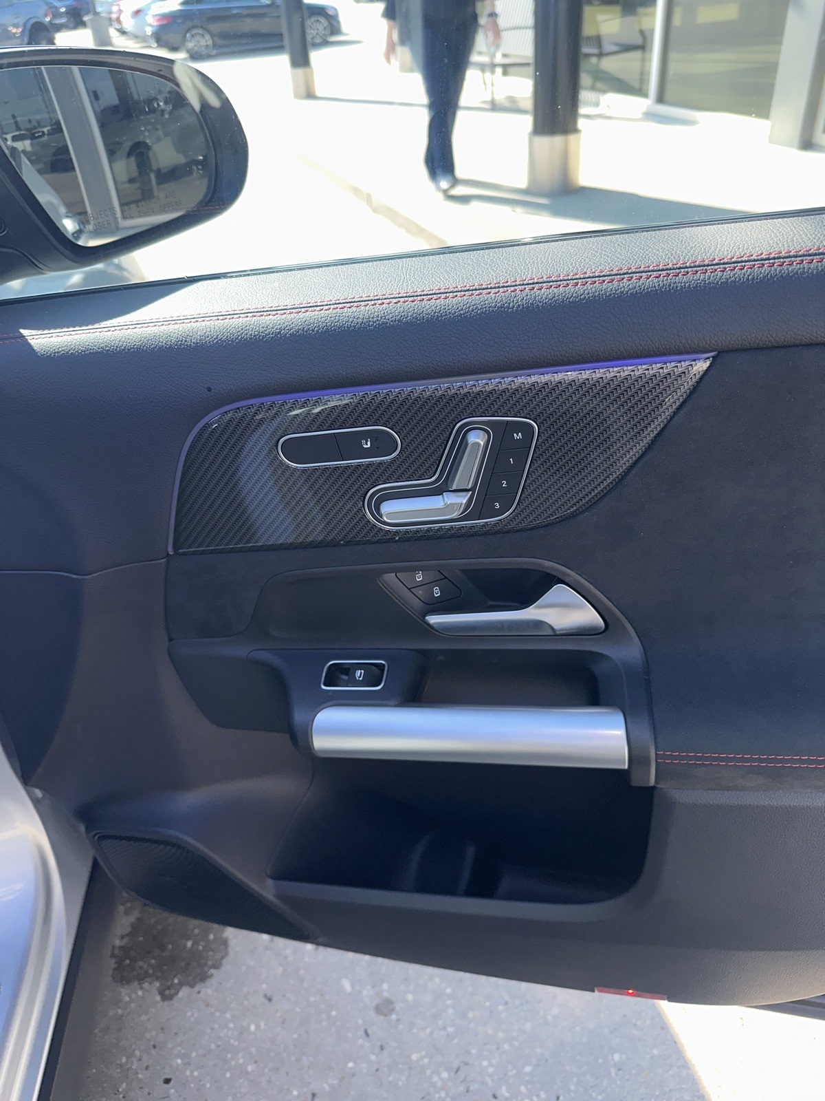 2025 Mercedes Benz GLA 250 photo 6