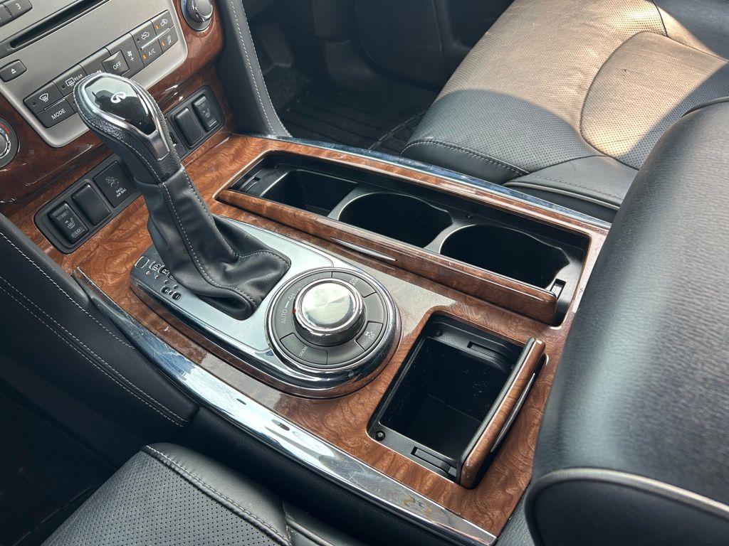 2018 Infiniti QX80 Base photo 31