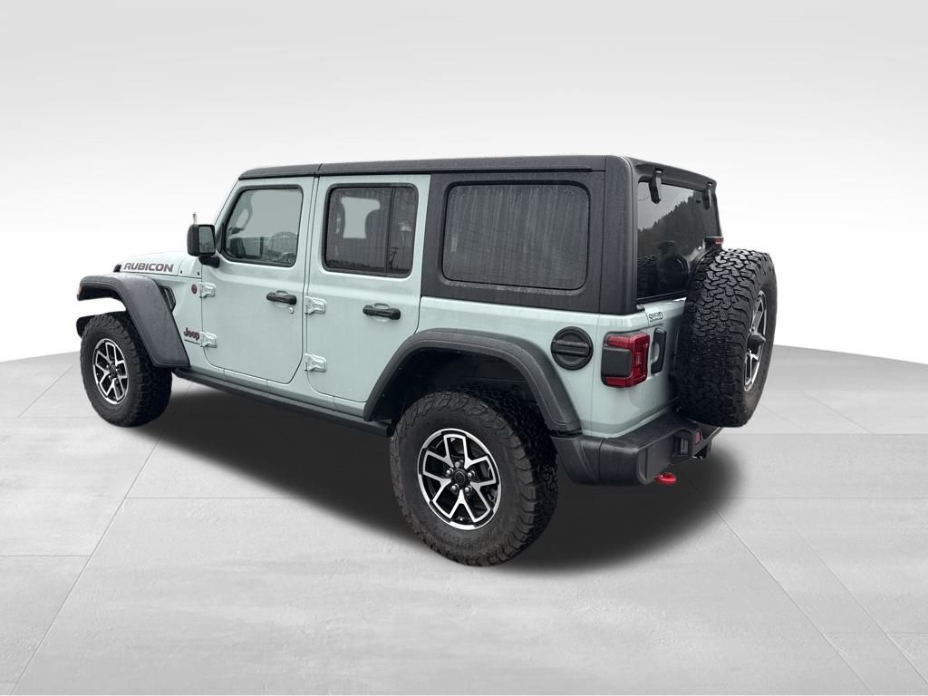 2024 Jeep Wrangler Rubicon photo 3