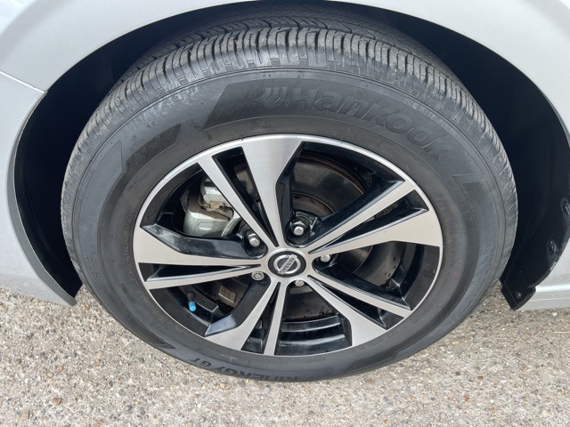 2023 Nissan Sentra SV photo 8
