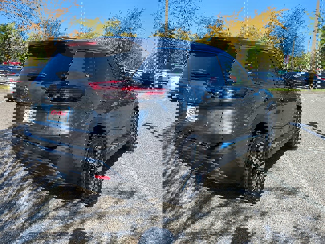2023 Nissan Rogue SL photo 4