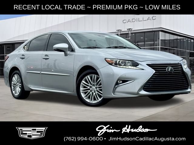 2016 Lexus ES 350's photo