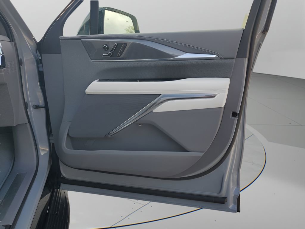 2026 Cadillac Escalade IQ Sport photo 30