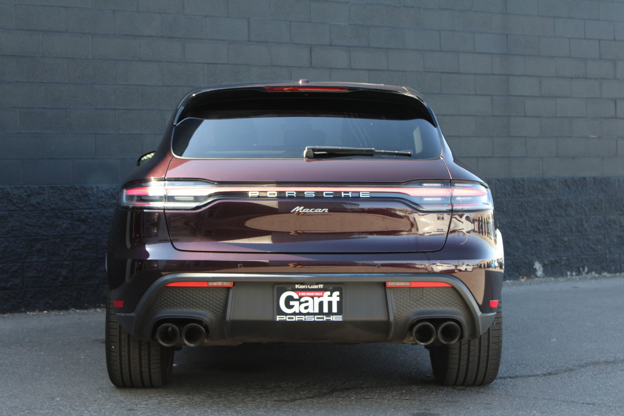 2024 Porsche Macan T photo 10