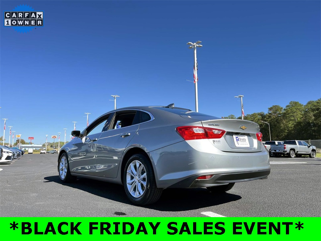 2024 Chevrolet Malibu 1LT photo 2