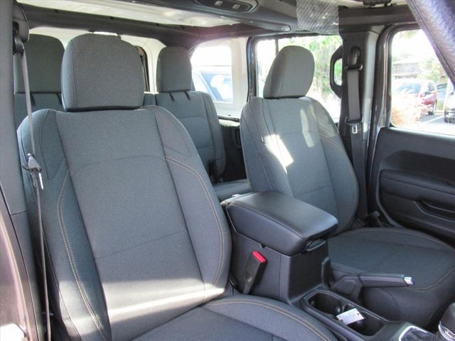 2025 Jeep Wrangler Sport photo 8