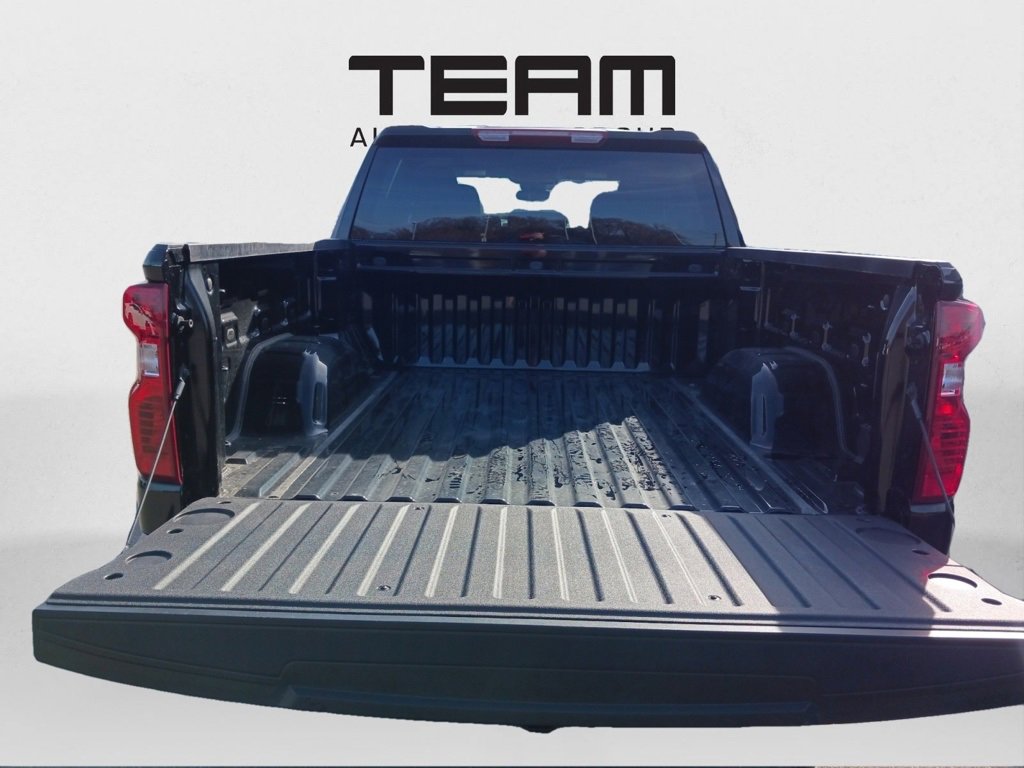 2025 Chevrolet Silverado 1500 Custom photo 15