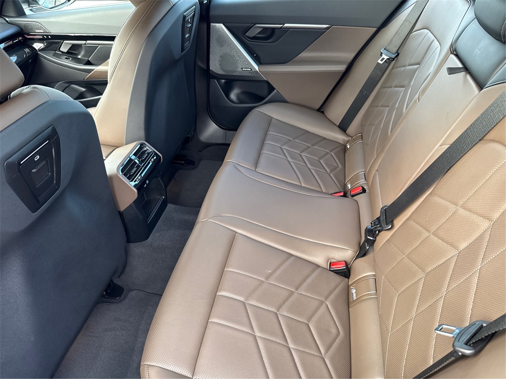 2024 Bmw 530i photo 10