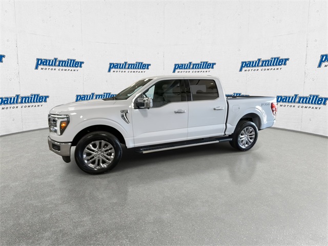 2025 Ford F-150 Lariat photo 4