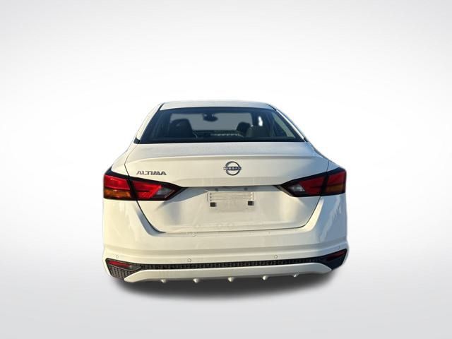 2024 Nissan Altima 2.5 S photo 4