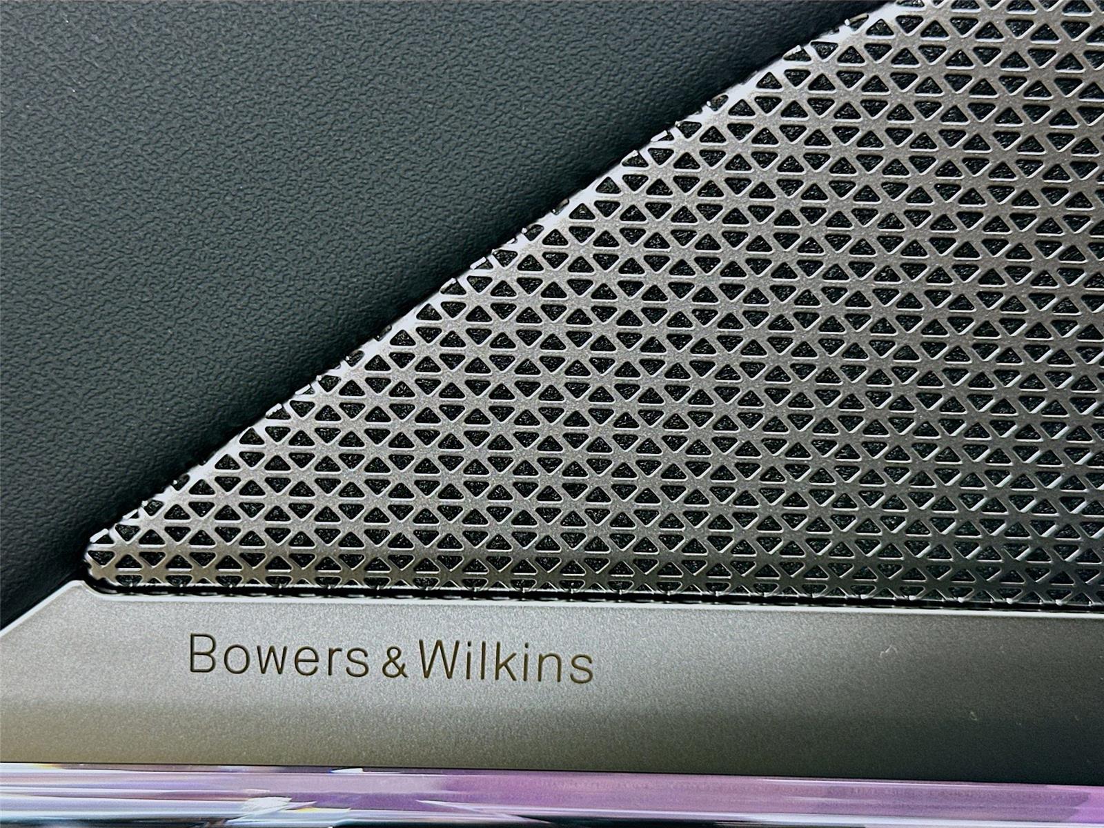 2026 Bmw 750e photo 17