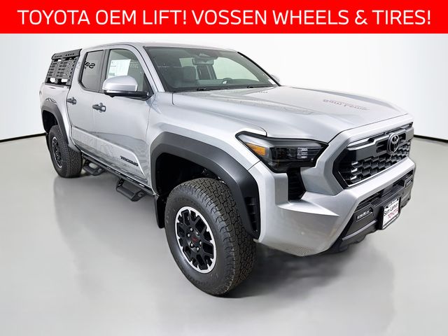 アトム1piu1uguale3 SPORT×SMC LOGO DW New 2025 Toyota Tacoma TRD Off-Road 4X4 DOUBLE CAB in
