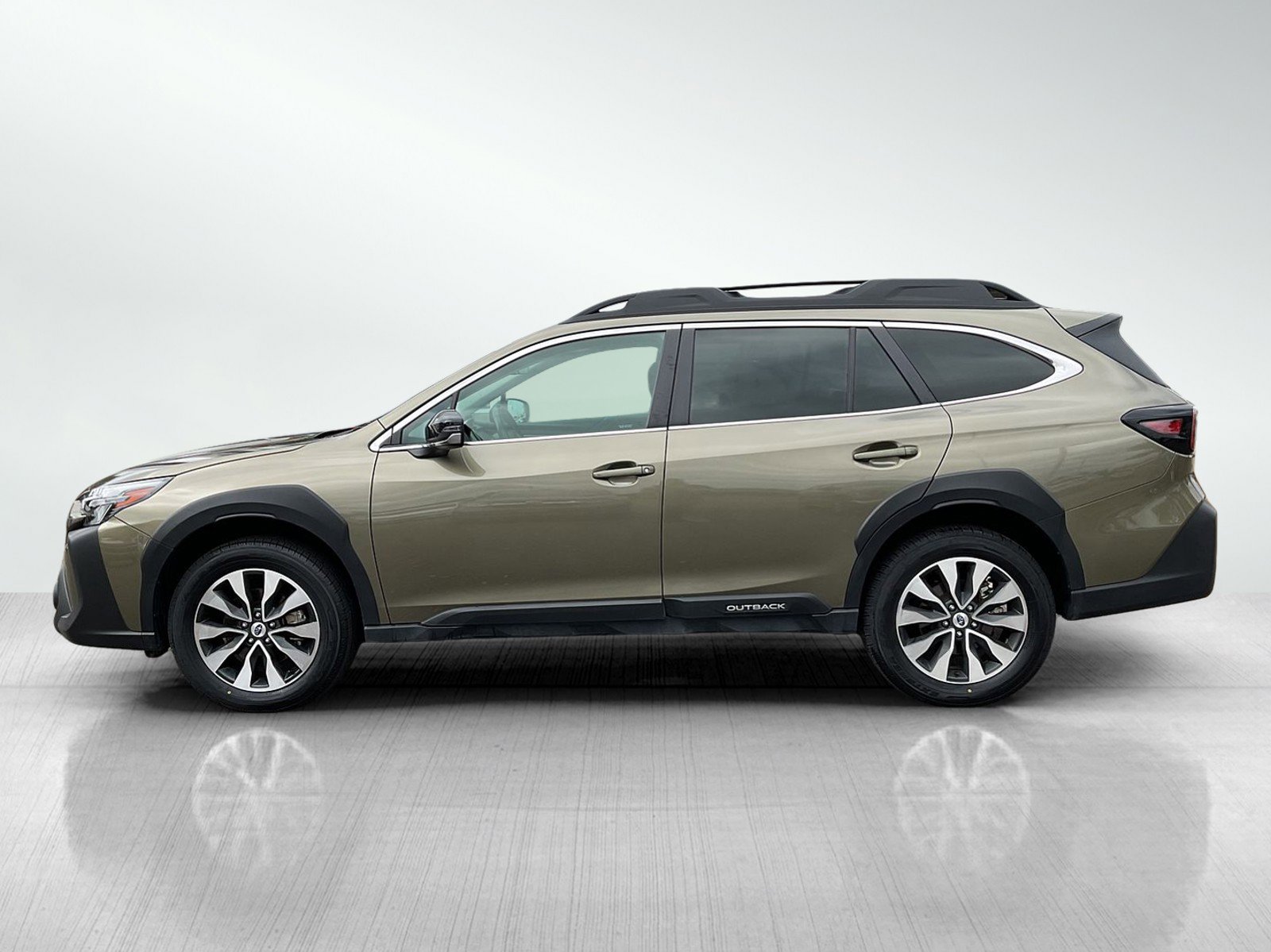 Used 2024 Subaru Outback Limited with VIN 4S4BTGND9R3144383 for sale in Brainerd, Minnesota