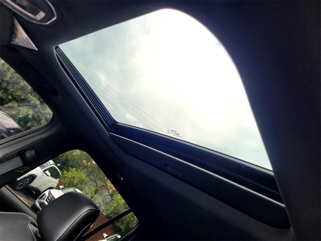 2022 Jeep Grand Cherokee Altitude photo 28