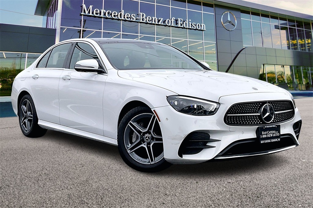 2022 Mercedes-Benz E-Class E350's photo