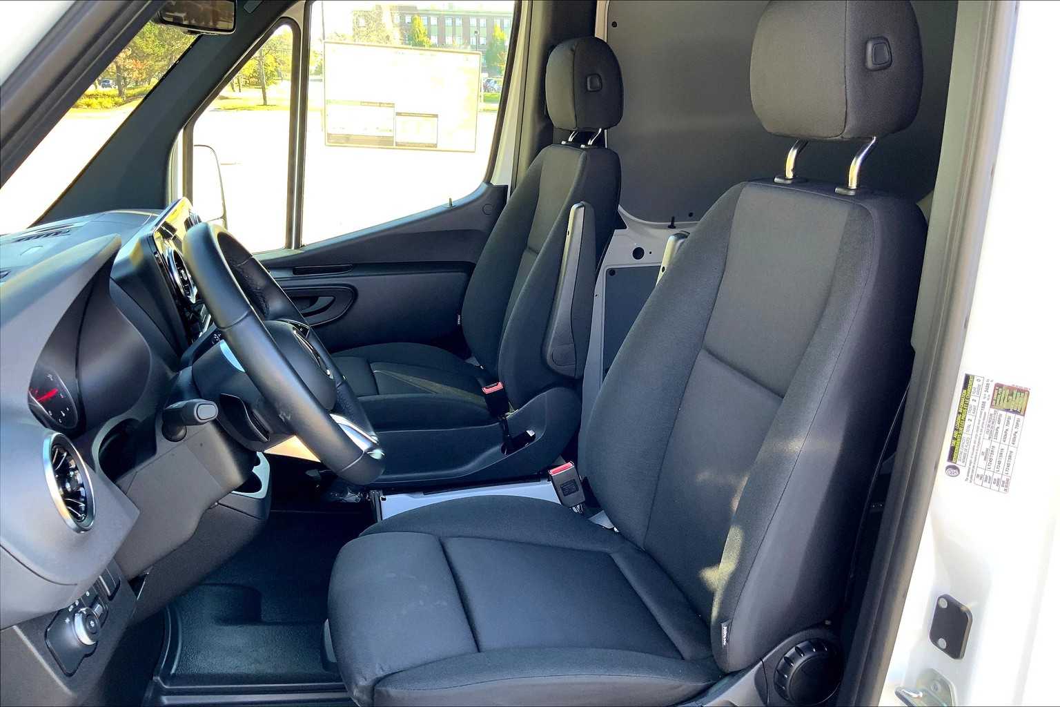 2025 Mercedes-Benz Sprinter Cargo Van Base - Photo 12