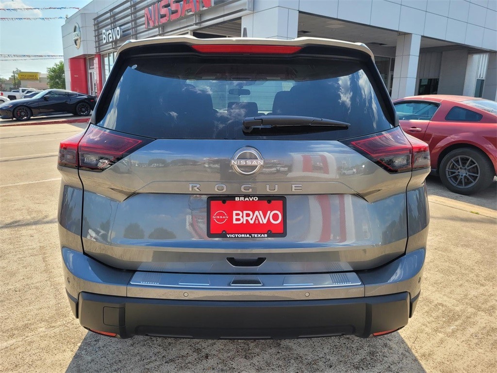 2025 Nissan Rogue SV photo 4