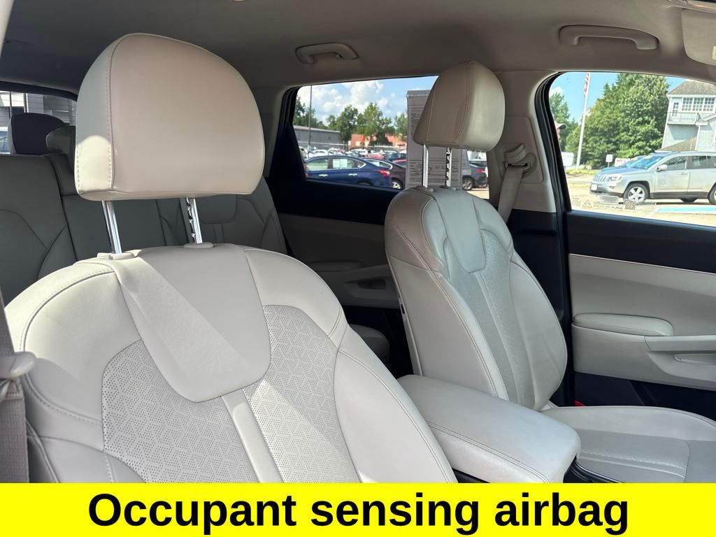 2022 Kia Sorento S photo 29