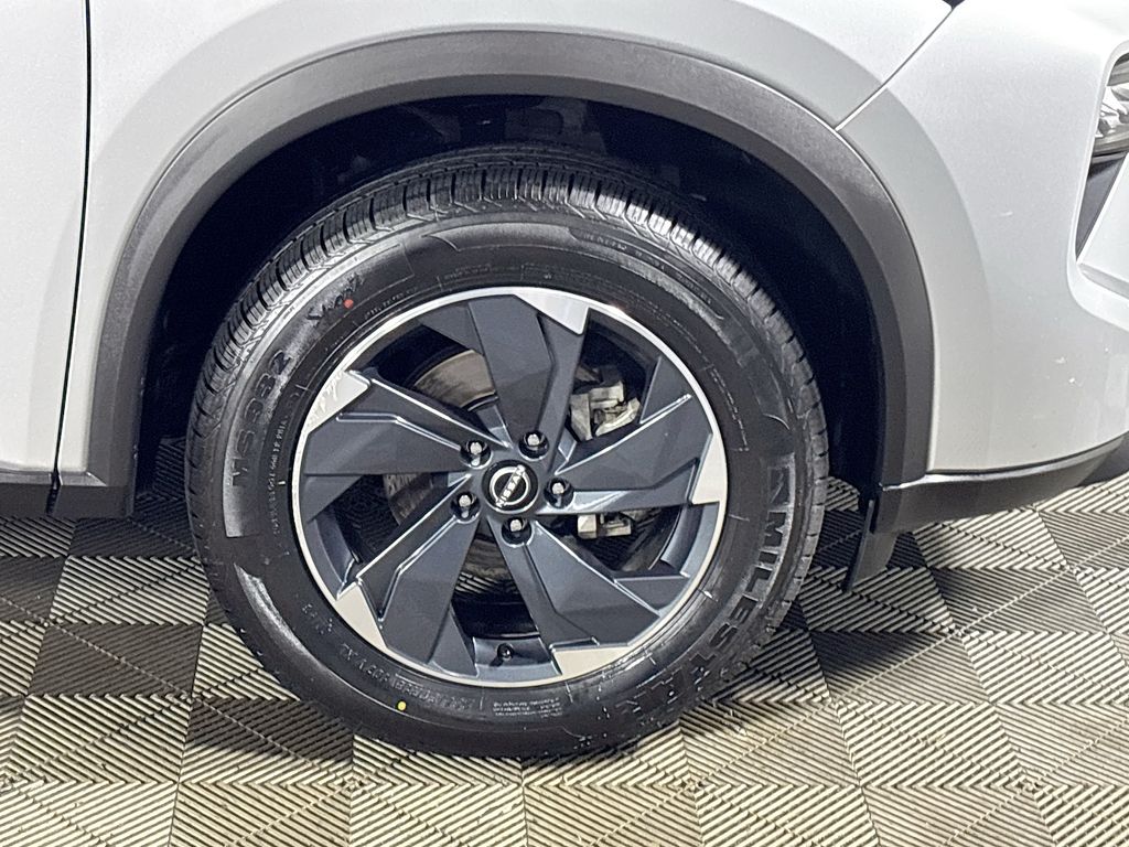2024 Nissan Rogue SV photo 21