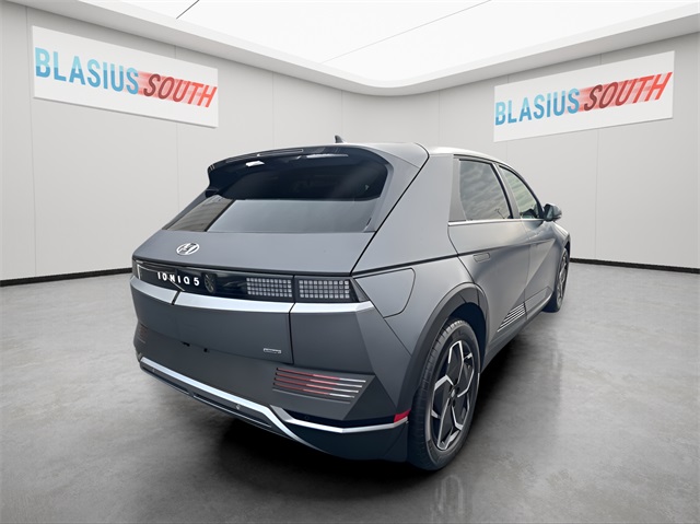 2023 Hyundai Ioniq 5 SEL photo 3