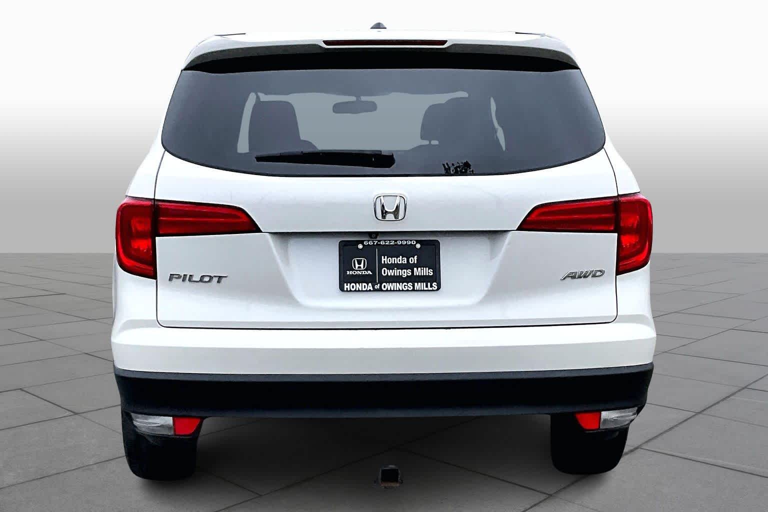 2017 Honda Pilot EX-L photo 4