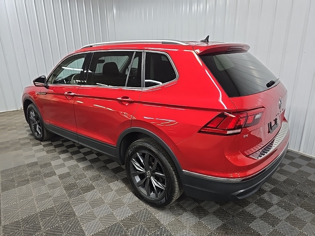 2022 Volkswagen Tiguan SE photo 9