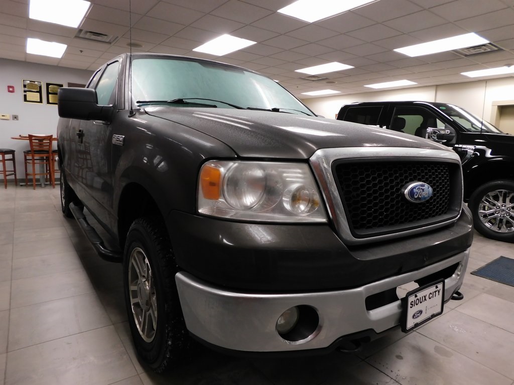2007 Ford F-150 XLT photo 4